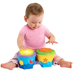 brinquedos musicais para bebês