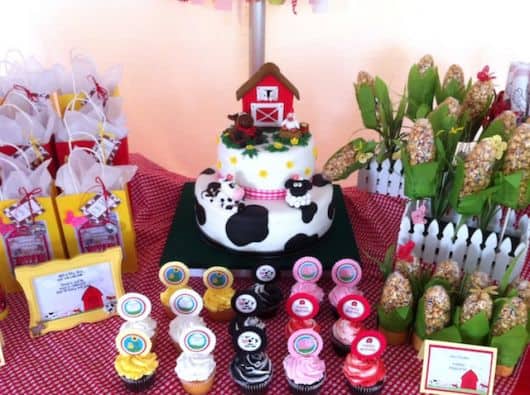 Festa fazendinha: como fazer, decoração, kits, doces Fazendinha creativo cerca
