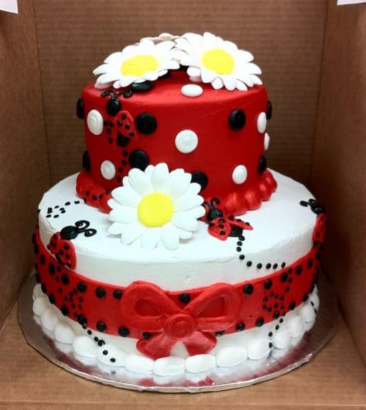 bolo de aniversário joaninha