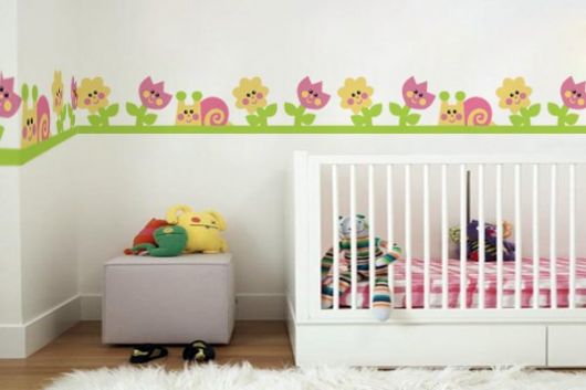 faixa infantil para quarto de bebê de flores
