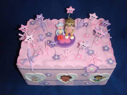 lindo bolo falso Dora aventureira