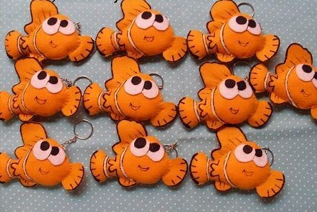 chaveirinhos em feltro em formato de Nemo