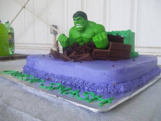 bolo decorado do hulk