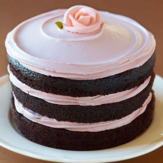 naked cake rosa e marrom