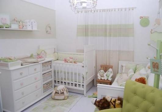 cortina de voal quarto de bebê