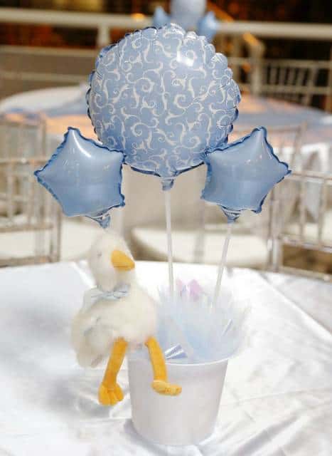 balões de enfeite mesa no chá de bebê