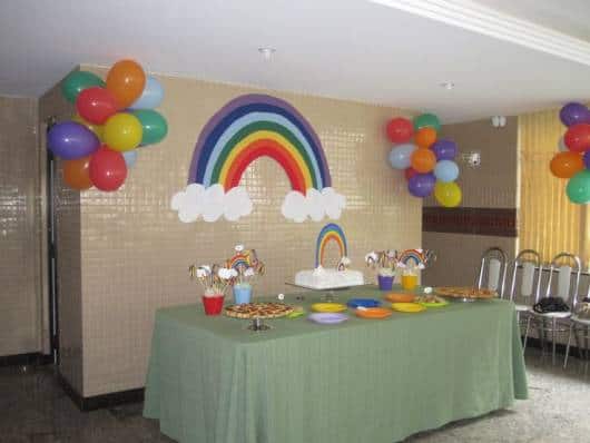 festa arco-iris em casa simples
