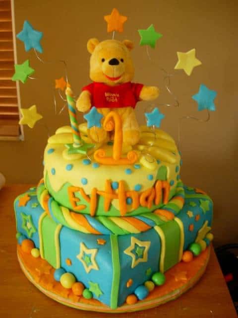 lindo bolo de aniversário do ursinho pooh