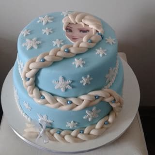 bolo com trança princesa