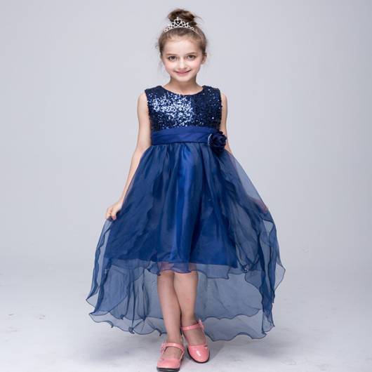vestido de formatura infantil azul como usar