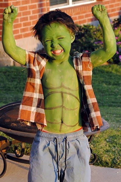 como fazer uma fantasia do Hulk Infantil em casa