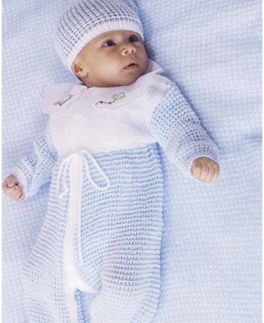 macacão de bebê azul