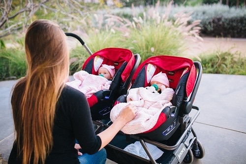 carrinho de bebê para gêmeos com poltrona removível