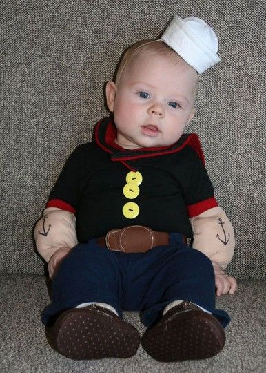 Bebê vestido de Popeye.