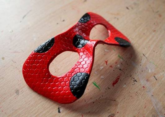 modelos de máscara Ladybug para comprar