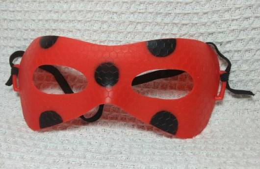 máscara Ladybug de plástico