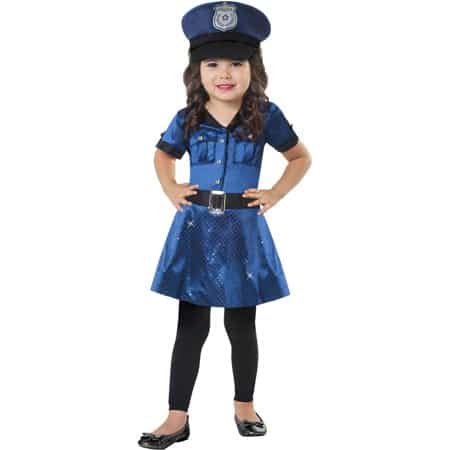 Ideia de fantasia de policial para menina para usar no frio