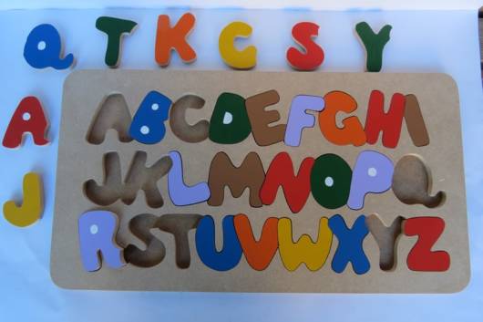 alfabeto de madeira