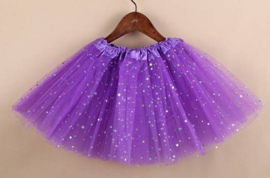 Sugestão de saia lilás com glitter