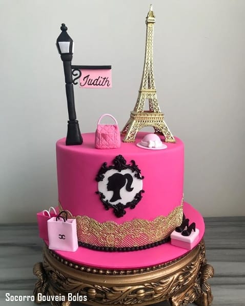 bolo de pasta americana da Barbie Paris