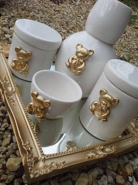 kit higiene de porcelana branca com ursinhos dourados