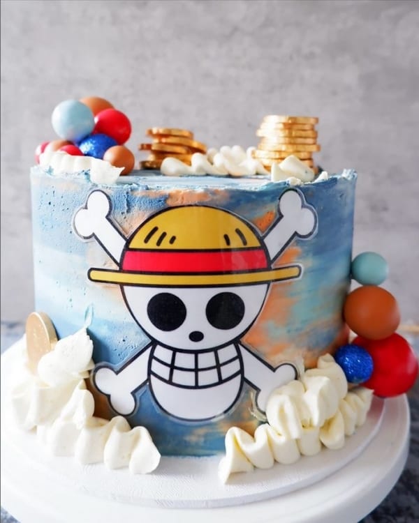 24 bolo decorado One Piece @favaflavas