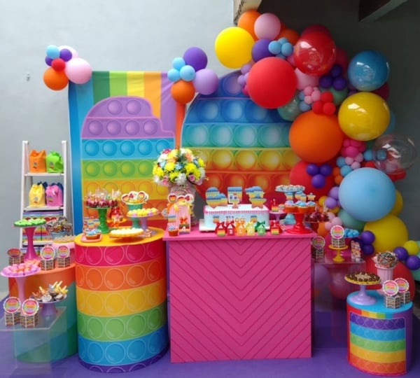 12 festa pop it decorada com balões @aqui temfesta