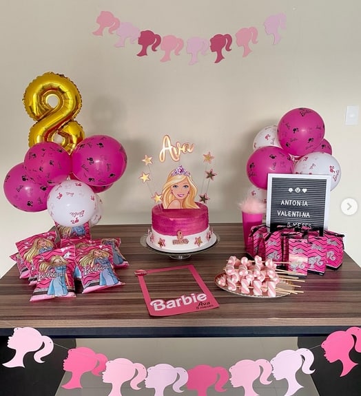 1 festa simples mesversário Barbie @thaysaalvesblog