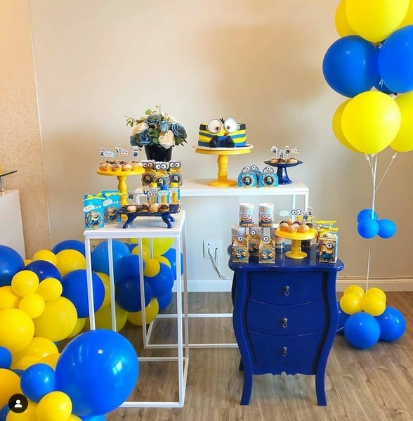 14 decoração de festa de mesversário Minions @portaldasfestas