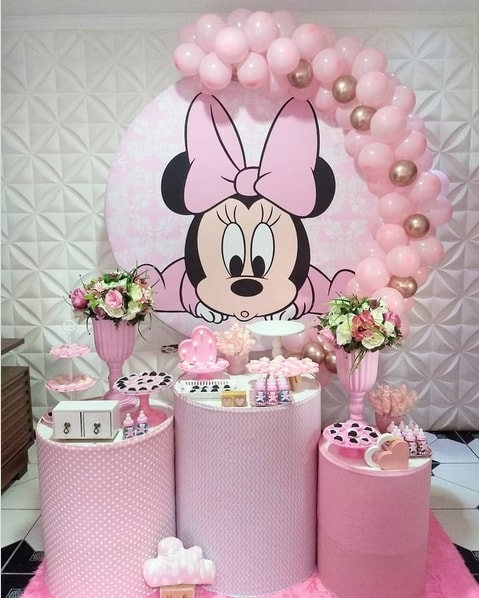 20 decoração mesversário Minnie baby rosa @cantinho dourado