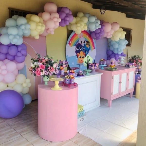 26 decoração feminina festa Bolofofos @ilustrelocacao