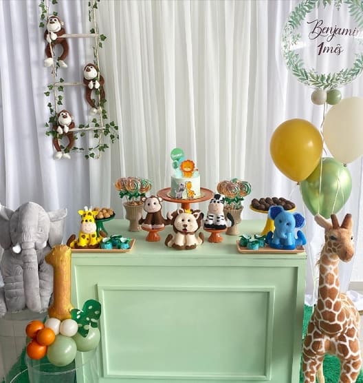 3 decoração safari mesversário 1 mês @nauanaguerra