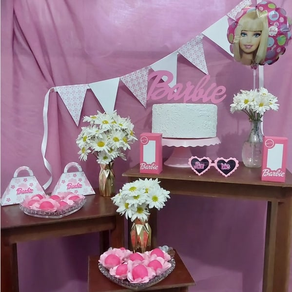 6 decoração simples e barata mesversário Barbie @bru home