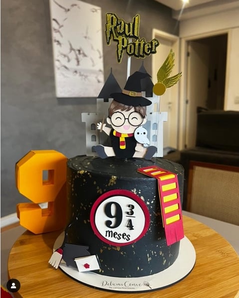 29 bolo mesversário Harry Potter baby @atelie chelledluke