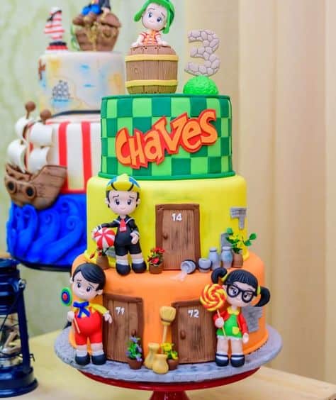 bolo grande mesversário Chaves
