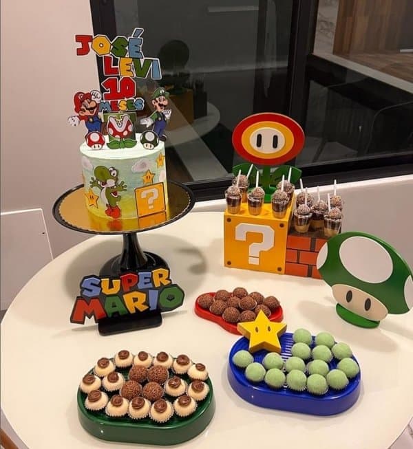 3 decoração simples mesversário Super Mario Bros @celebrarlocacoes rn