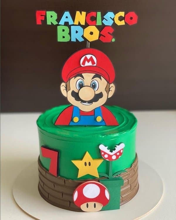 35 bolo decorado com toppers Super Mario Bros @docurasdajuu