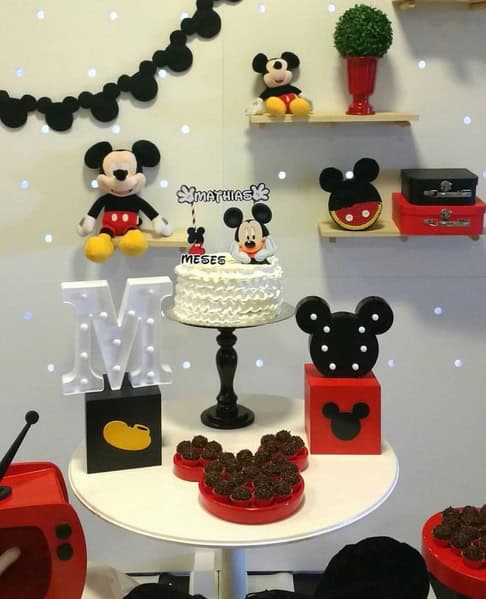 1 decoração mesversário Mickey @festejaratelie