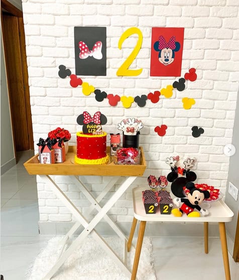 15 mesversário decorado Mickey e Minnie @terezapeixoto