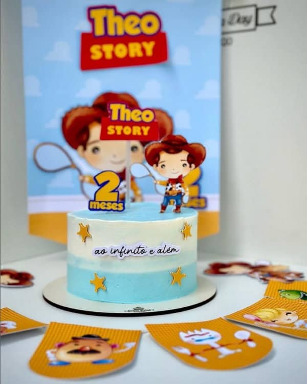 25 bolo mesversário Toy Story @deliciiasdaday