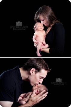 Ideias de fotos para book de bebê com os pais em estúdio
