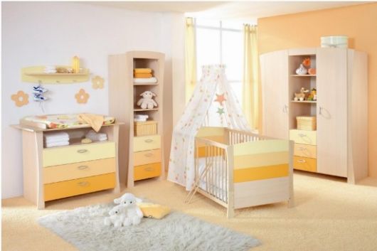 cor amarela para quarto de bebê