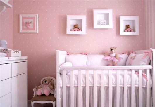 decoração de quarto de bebê feminino simples