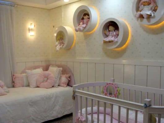 nichos para quarto de bebê com luz