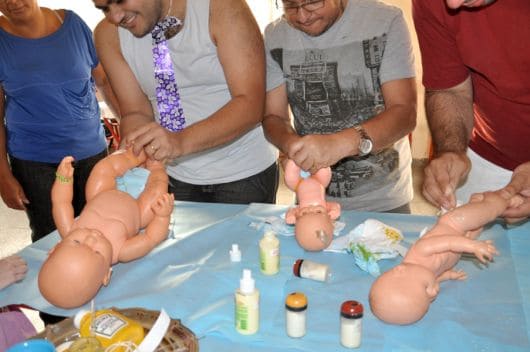 ideias para bricadeiras em chá de bebê me ajudem