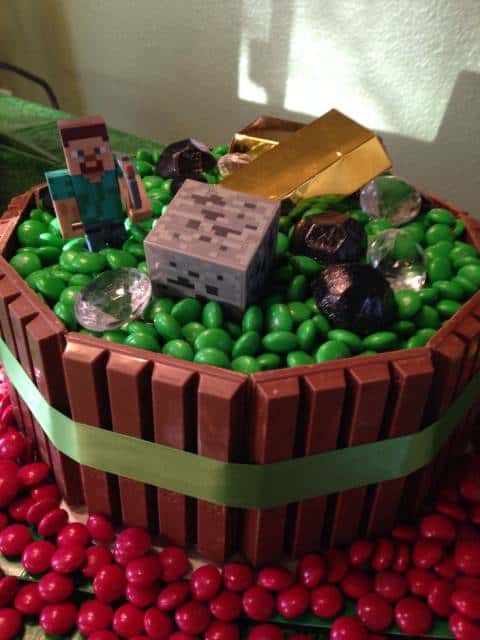 Bolo de Pasta de Chocolate: Bolo Minecraft quadrado em verde claro