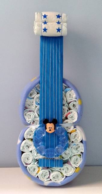 bolo de fraldas violão