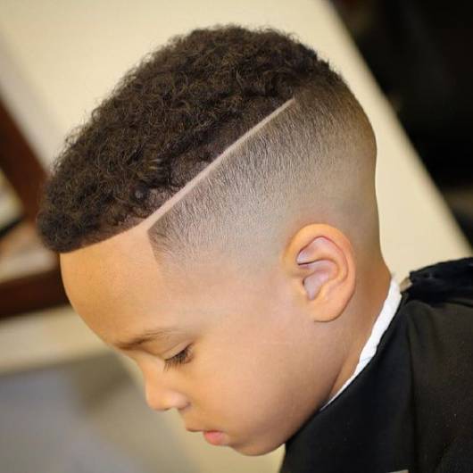 corte de cabelo masculino infantil com listra