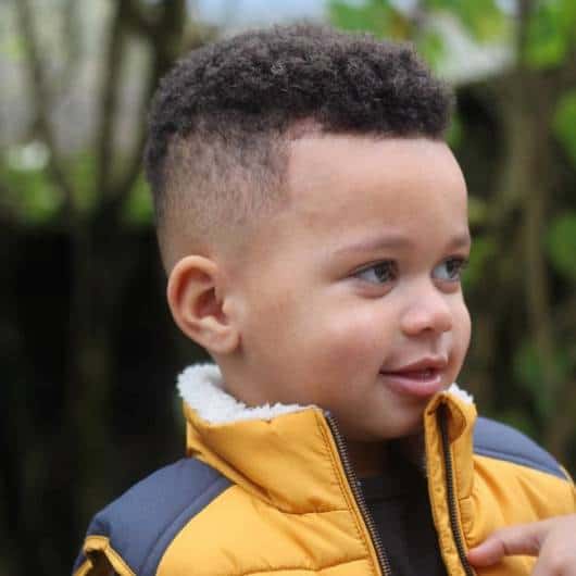 corte de cabelo cacheado para bebe masculino