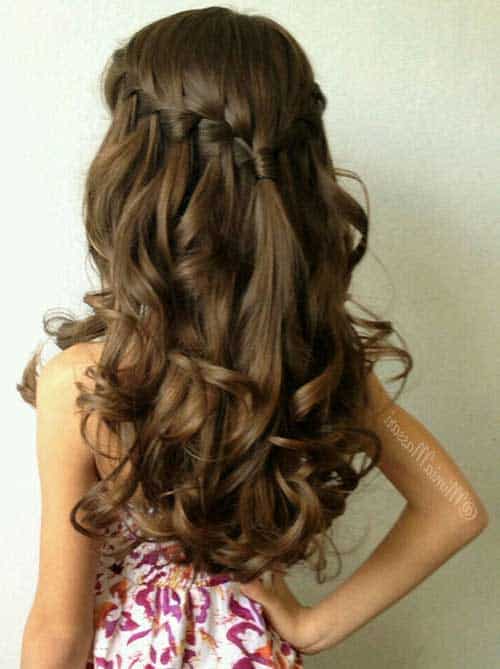 Penteado Infantil para formatura cabelo semi preso com cachos